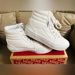 Vans Classic White Canvas High-Tops